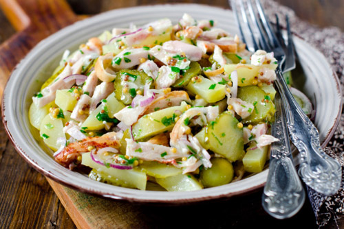 вкусные блюда из огурцов рецепты горячий салат с солеными огурцами